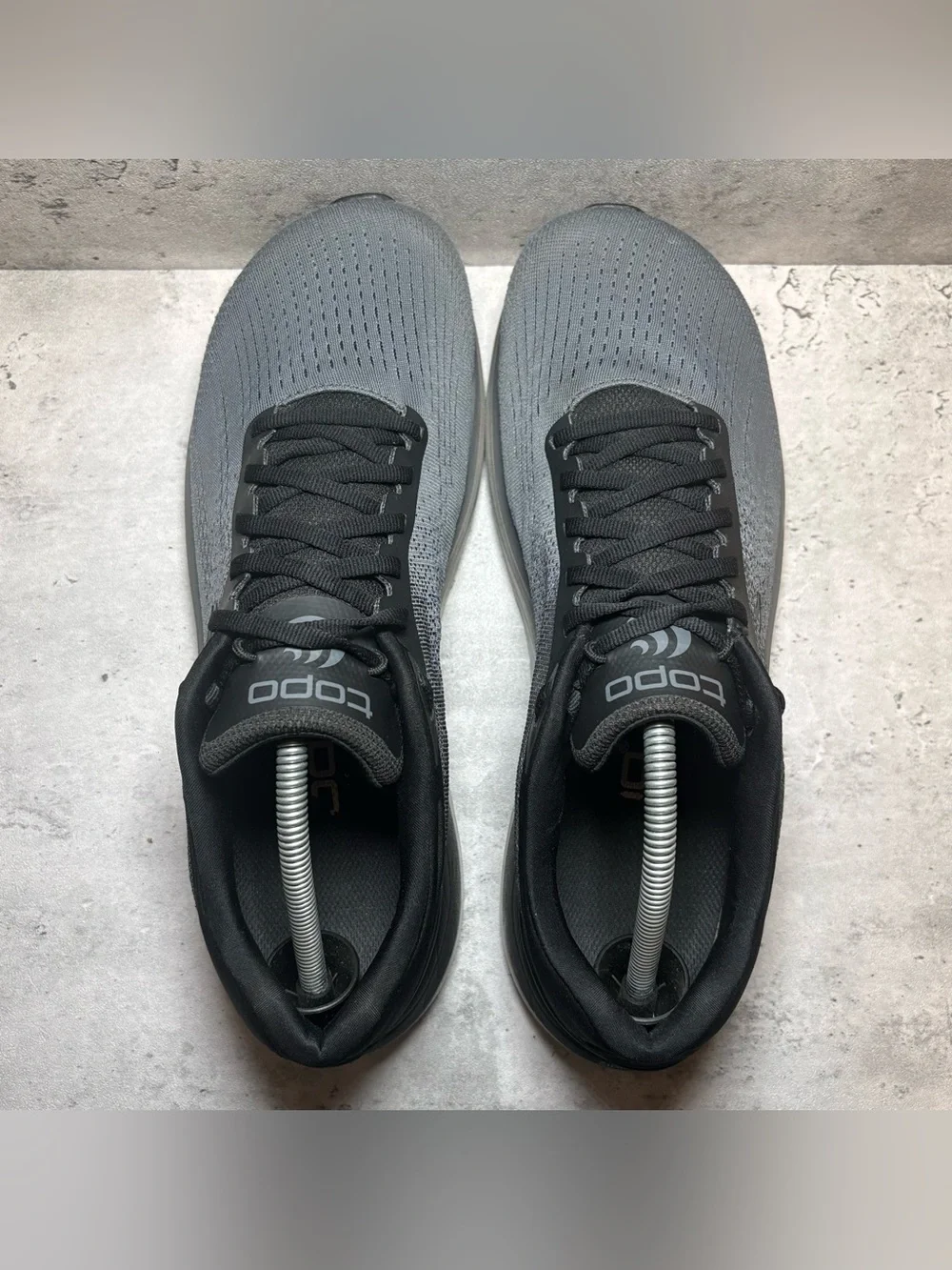 Topo Magnifly 5 Mens 11.5 Max Road Running Athletic Shoes Charcoal Grey Black